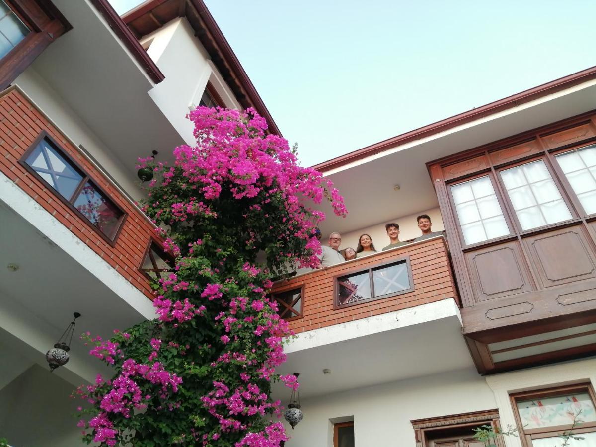 Hotel Mary'S House Сельчук Экстерьер фото